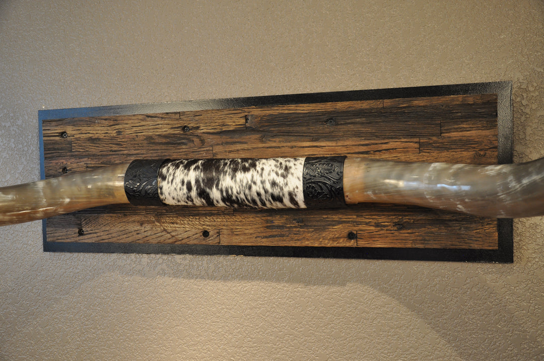 COOKIES & CREAM - 5' 8" Longhorn Mount