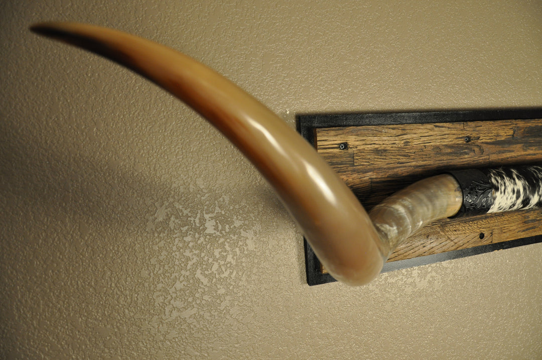 COOKIES & CREAM - 5' 8" Longhorn Mount