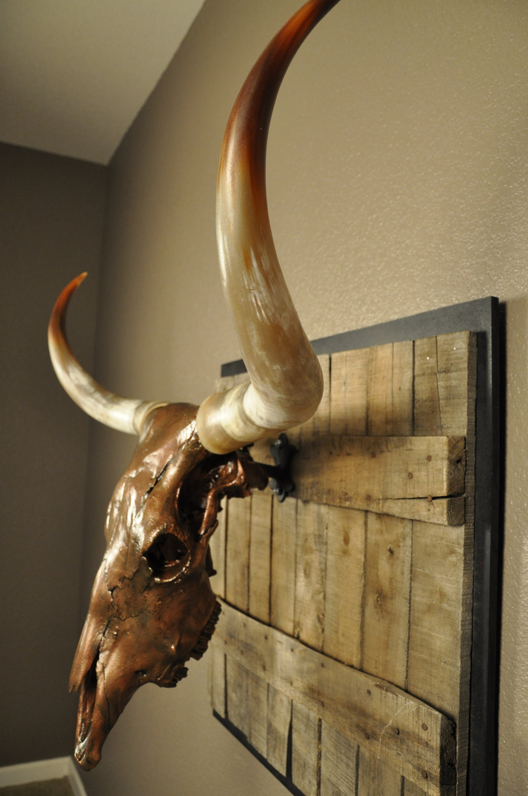 COPPERHEAD - 3' 3" Longhorn Skull